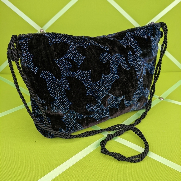 Lise Velvet Embossed Shoulder Bag - Picture 3 of 7